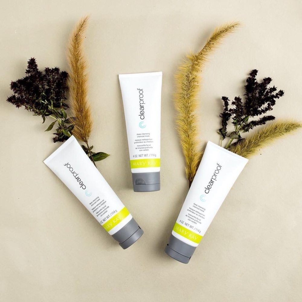 Deep Cleansing Charcoal Mask